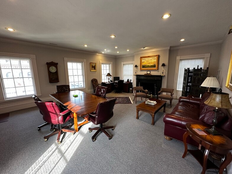 More Photos Of 25 Elm St, Southbridge Office For Sale