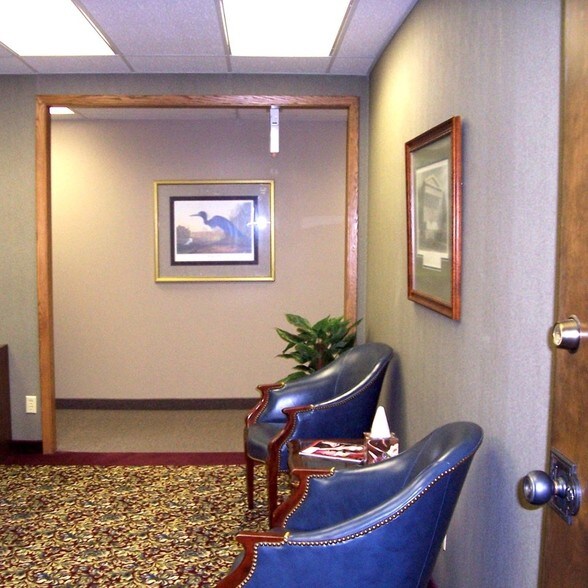 More Photos Of 505-511 5th St, Sioux City Office For Sale