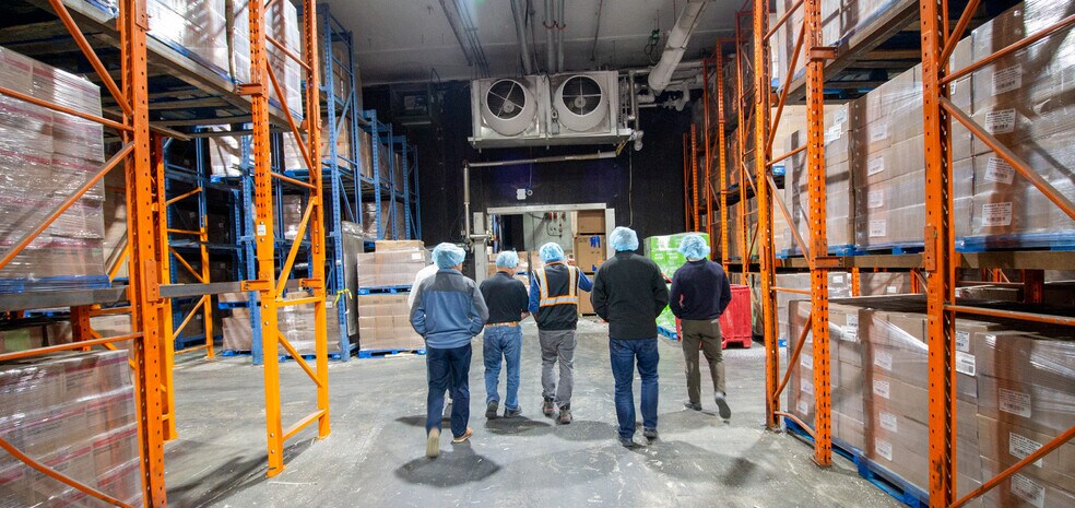 More Photos Of 131 22 St N, Lethbridge Refrigeration Cold Storage For Sale