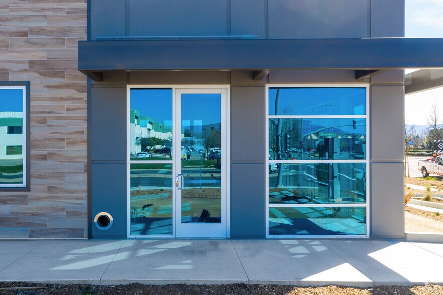 More Photos Of 6011-6013 Las Positas Rd, Livermore Warehouse For Lease