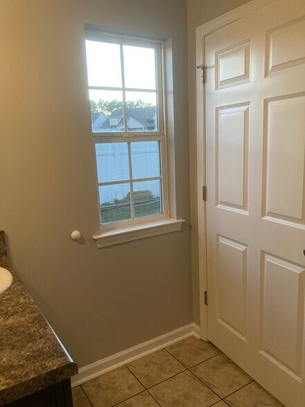 More Photos Of 615 Glade Fern Way, Tifton Apartments For Sale