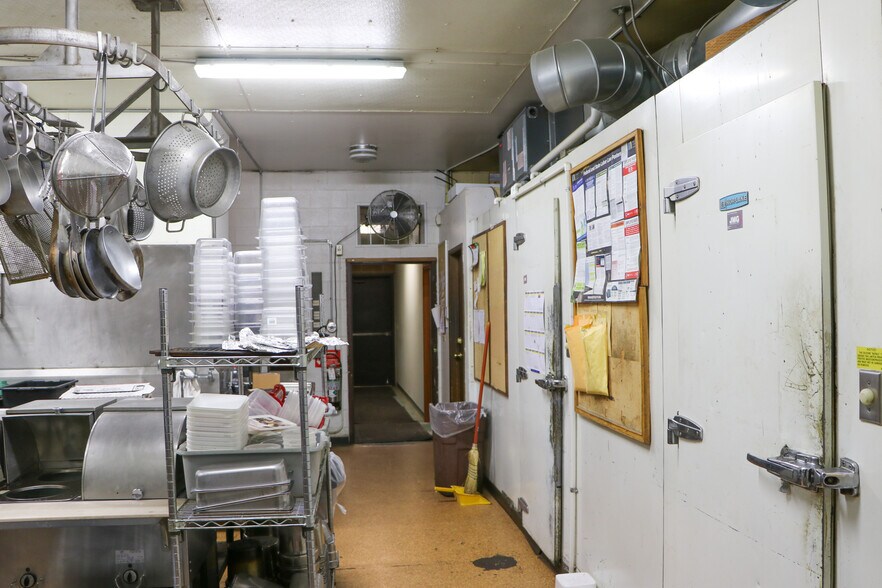 More Photos Of 710 S Columbia Ave, Connell Restaurant For Sale