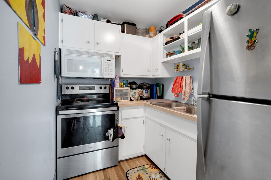 More Photos Of 401 Kenilworth Rd, Louisville Apartments For Sale