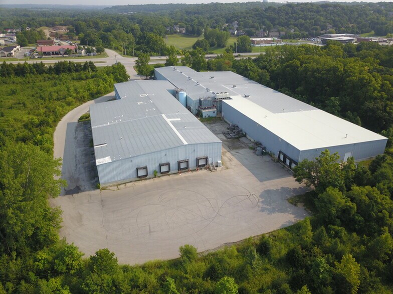 More Photos Of 19919 W Shawnee Mission Pky, Shawnee Manufacturing For Sale