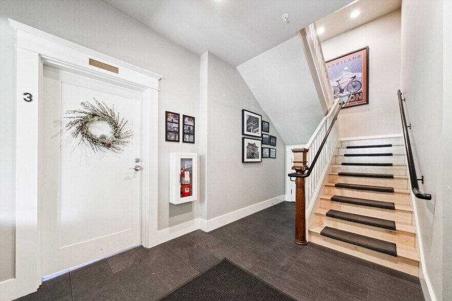 More Photos Of 2520 SE Madison St, Portland Apartments For Sale