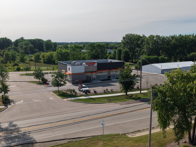 More Photos Of 10909 N Main St, Richmond Storefront For Lease
