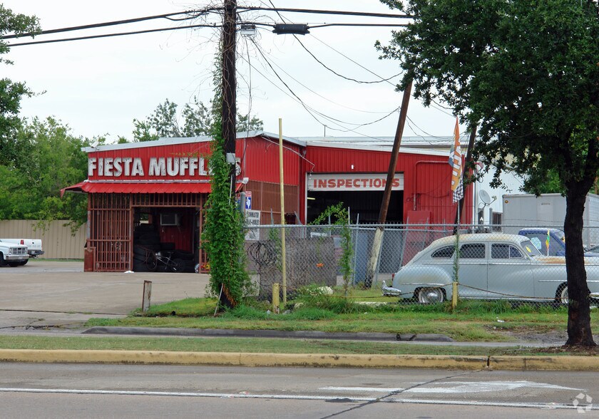 More Photos Of 6855 Telephone Rd, Houston Service For Sale