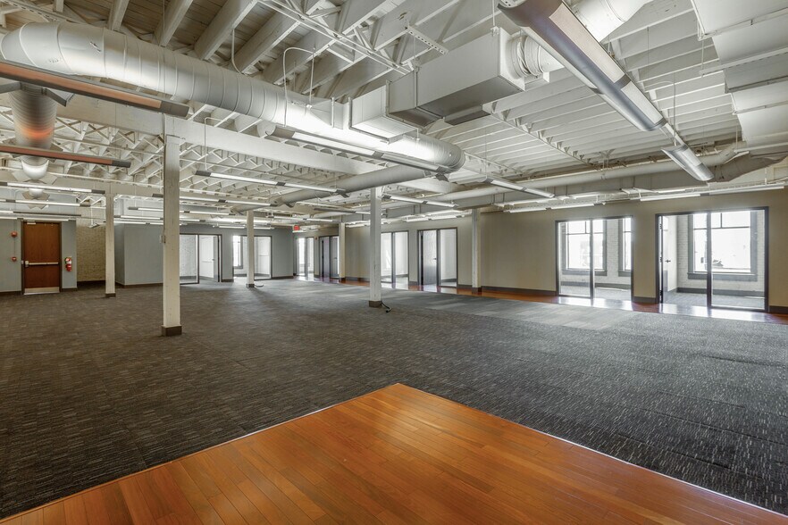 More Photos Of 201 W Main St, Chattanooga Office Residential For Sale