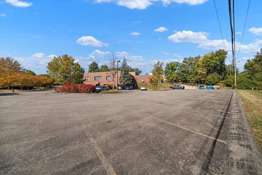 More Photos Of 115 Technology Dr, Pittsburgh Medical For Lease