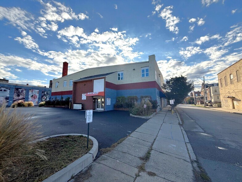 More Photos Of 801-811 Sproul St, Chester Specialty For Sale