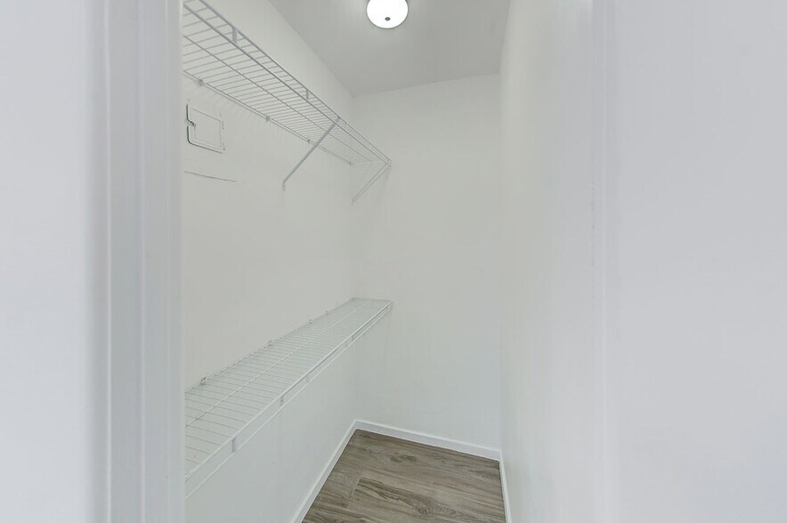 More Photos Of 1147 24th St, Santa Monica Apartments For Sale