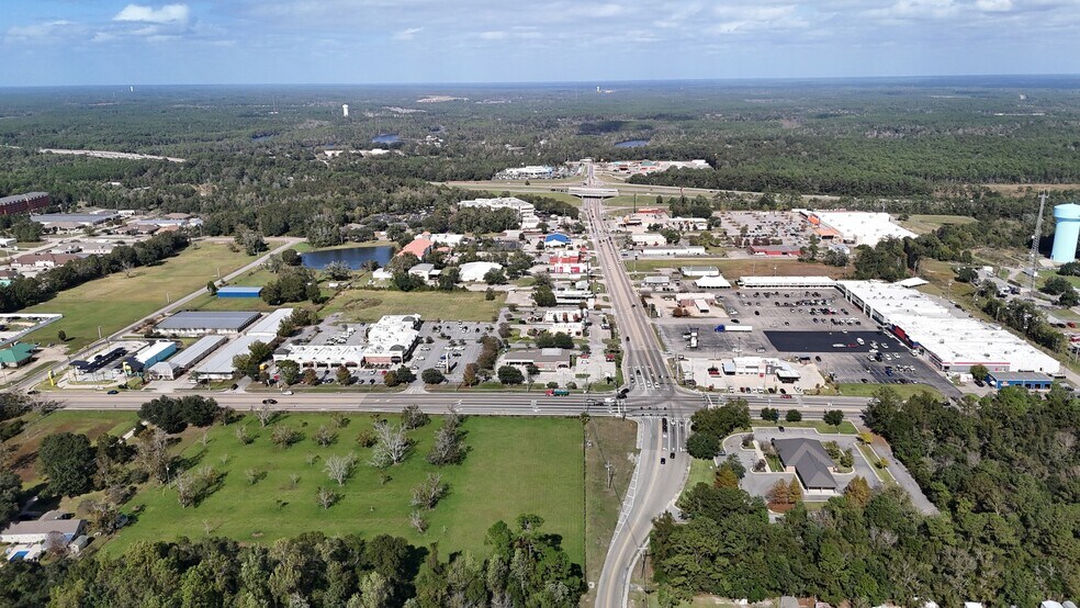 More Photos Of 921 Cedar Lake Rd, Biloxi General Retail For Sale