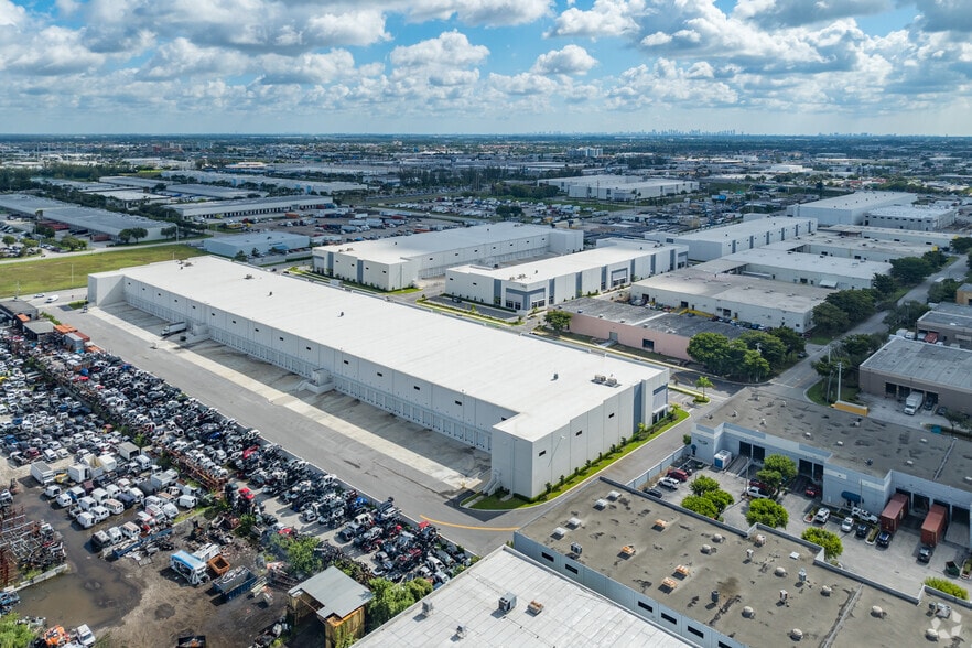 More Photos Of 8130 NW 74th St, Medley Unknown For Lease