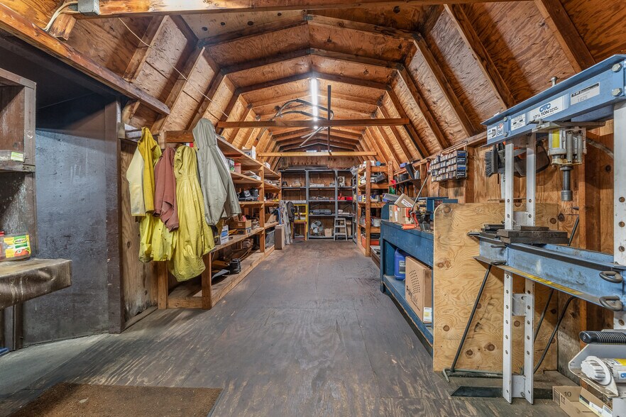 More Photos Of 5 Larison Ln, Ringoes Storefront Retail Office For Sale