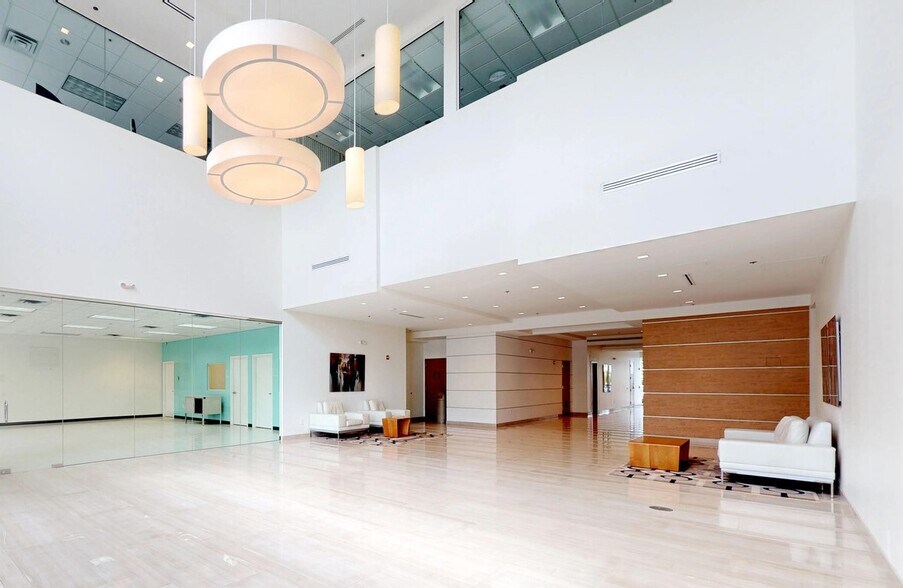 More Photos Of 2010 NW 150th Ave, Pembroke Pines Office For Lease