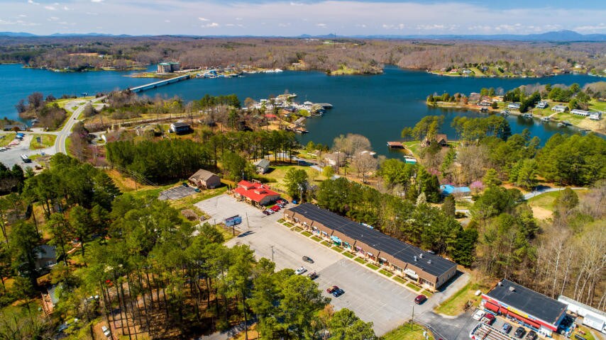 More Photos Of 16483 Moneta Rd, Moneta General Retail For Sale