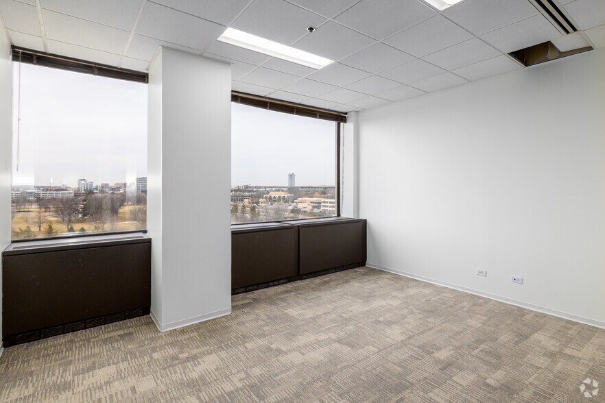 Photo of 3rd Floor Ste 2211/305