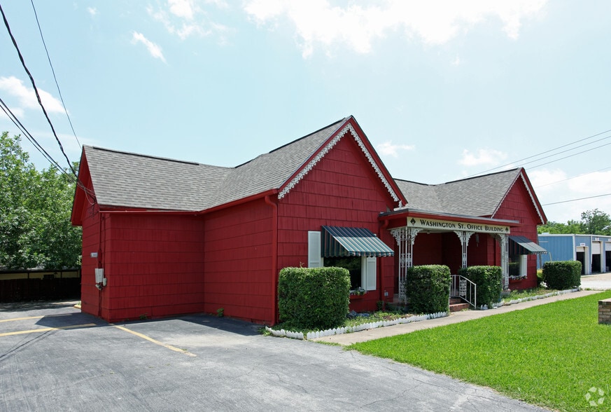 More Photos Of 605 S Washington St, Kaufman Office For Sale