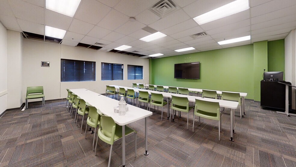 More Photos Of 7300 Blackmon Rd, Columbus Schools For Lease