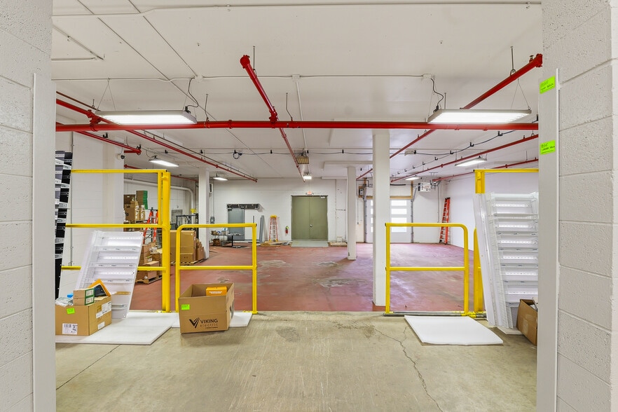 More Photos Of 424 E Oshkosh St, Ripon Manufacturing For Sale