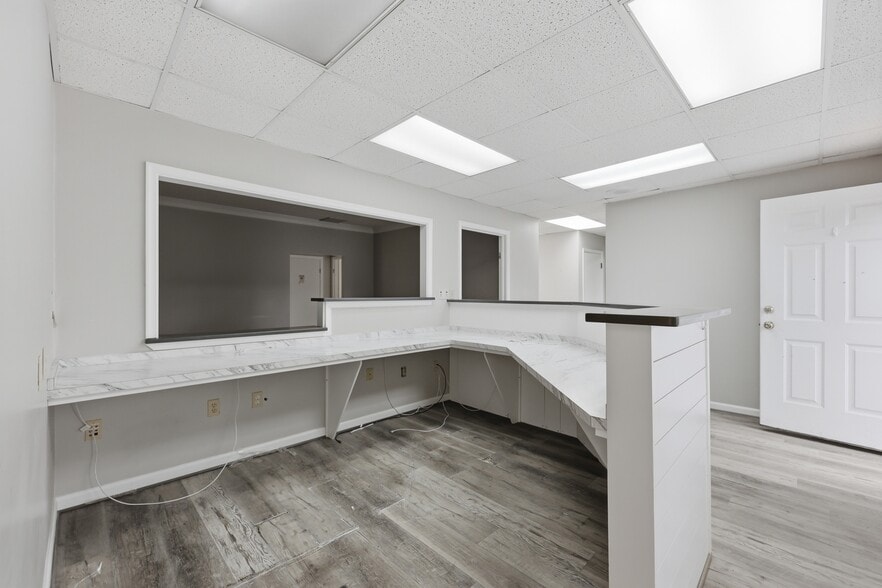 More Photos Of 2303 Pruden Blvd, Suffolk Healthcare For Sale