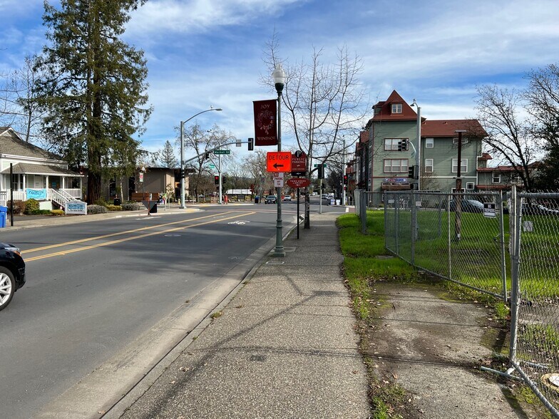 More Photos Of 270 Windsor River, Windsor Land For Sale