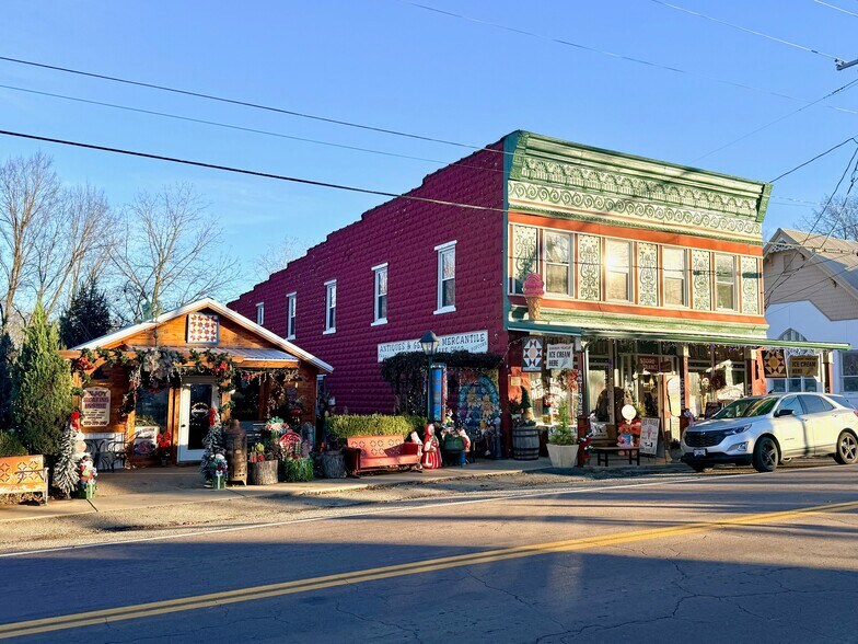 More Photos Of 219 MO-21, Caledonia General Retail For Sale