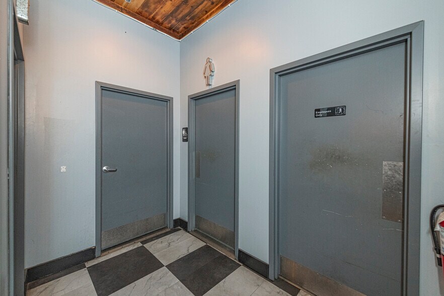 More Photos Of 425 Bridge St, Phoenixville Freestanding For Sale