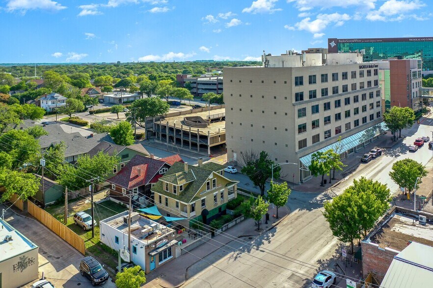 More Photos Of 1301 Hurley Ave, Fort Worth Storefront Retail Office For Lease