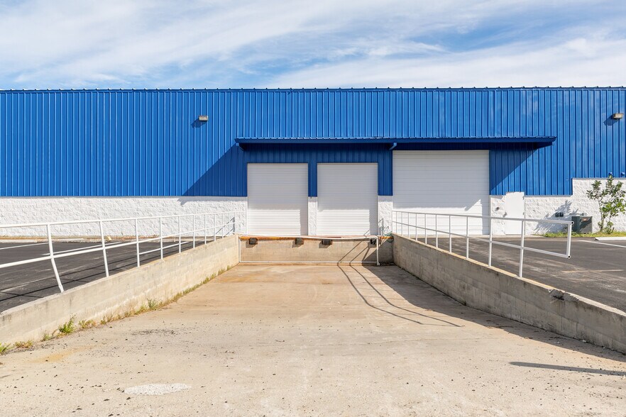 More Photos Of 7756 130th St, Sebastian Manufacturing For Sale