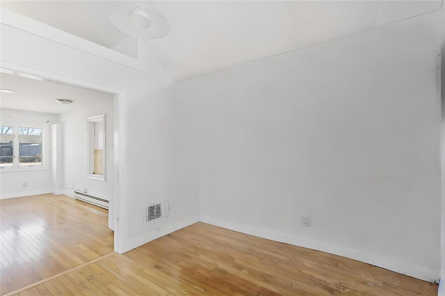 More Photos Of 123 Lake Dr, Lake Peekskill Storefront For Sale