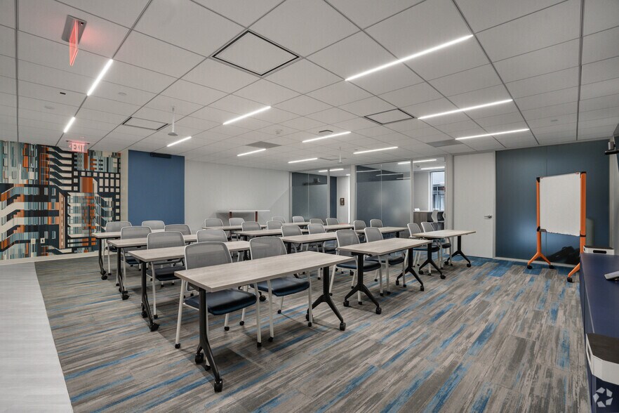 More Photos Of 1530 Wilson Blvd, Arlington Office For Lease