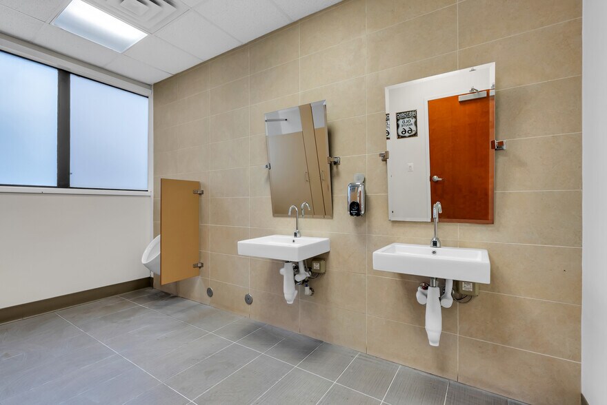 More Photos Of 3443 Route 66, Neptune Medical For Lease