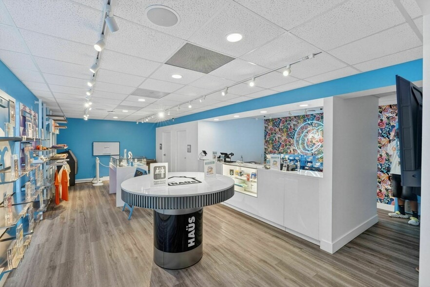 More Photos Of 105 Monroe Rd, Sanford General Retail For Sale