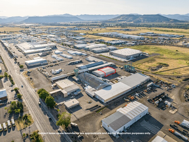 More Photos Of 1385 Antelope Rd, White City Manufacturing For Lease