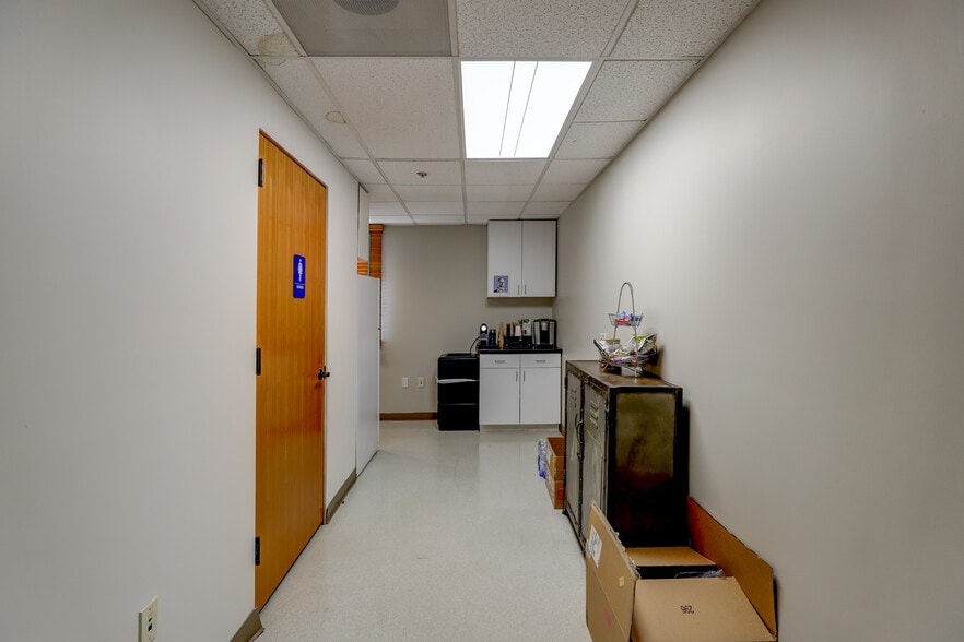 More Photos Of 155 El Camino Real, Tustin Office For Lease
