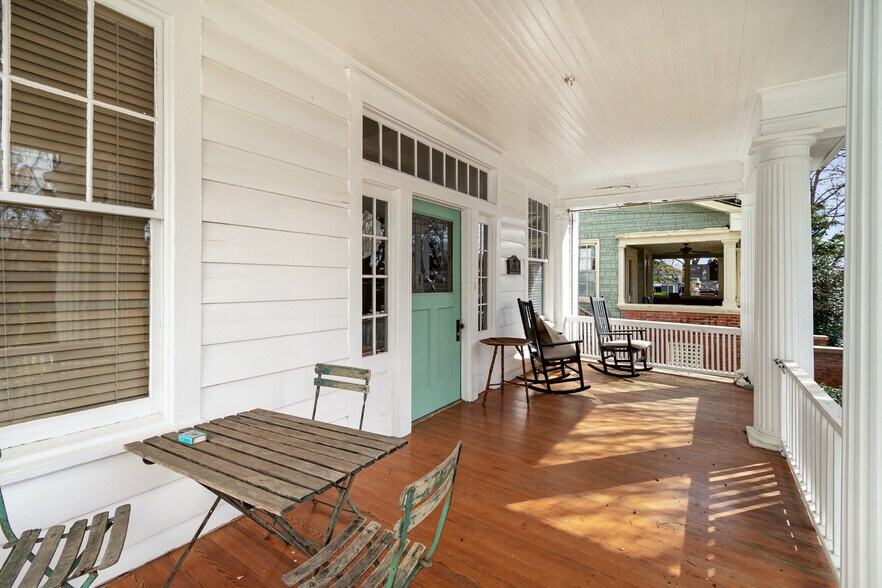 More Photos Of 407 Summit St, Winston-Salem Office For Sale