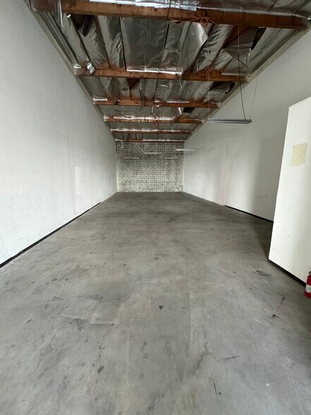 More Photos Of 12734 Branford St, Pacoima Warehouse For Sale