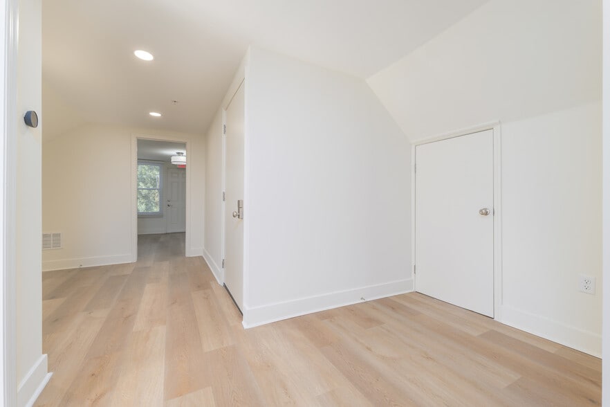 More Photos Of 1628 Walnut St, Jacksonville Multifamily For Sale