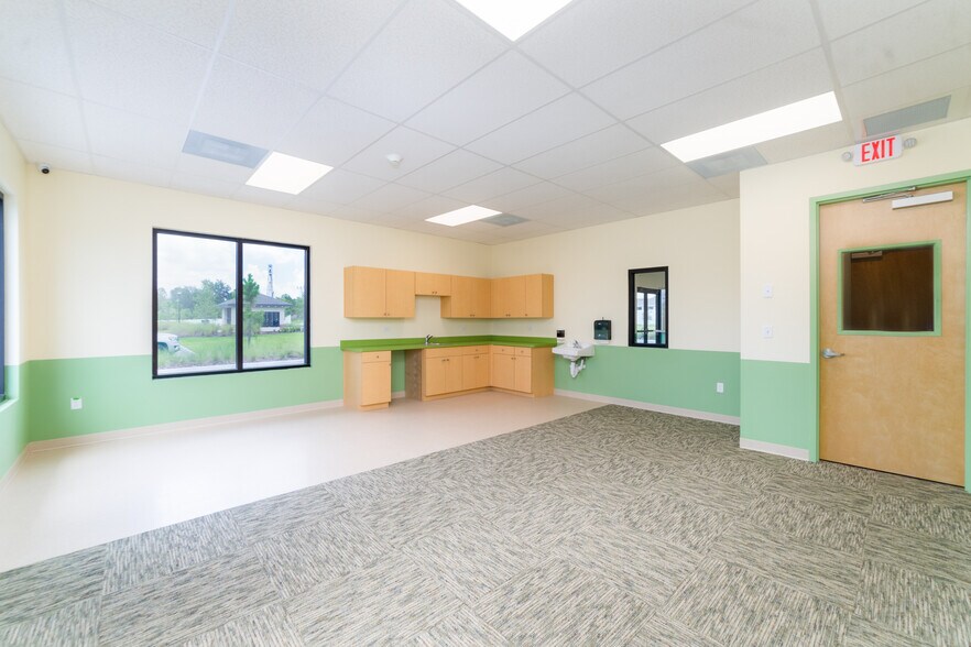 More Photos Of 11591 Pradera Reserve, Riverview General Retail For Sale