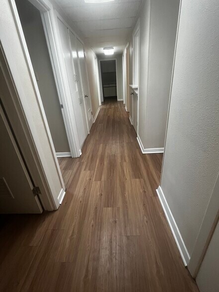 More Photos Of 523 E Quincy St, San Antonio Medical For Lease