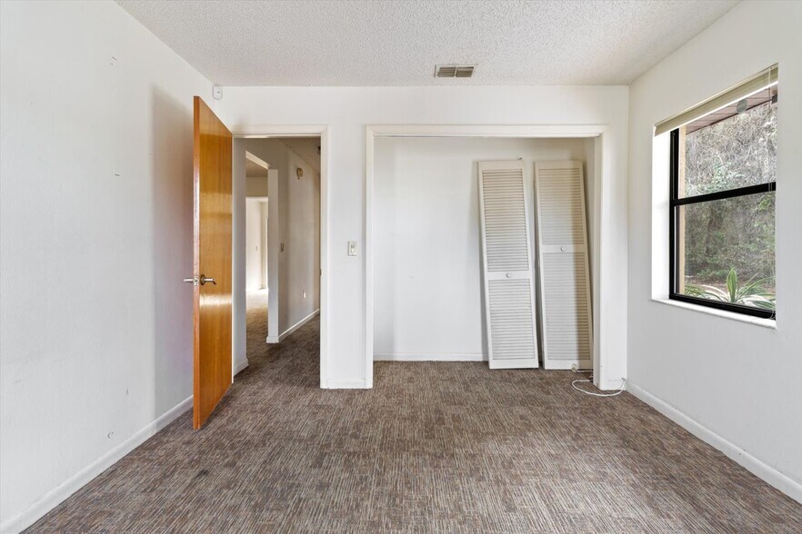 More Photos Of 2303 W Highway 44, Inverness Office For Sale