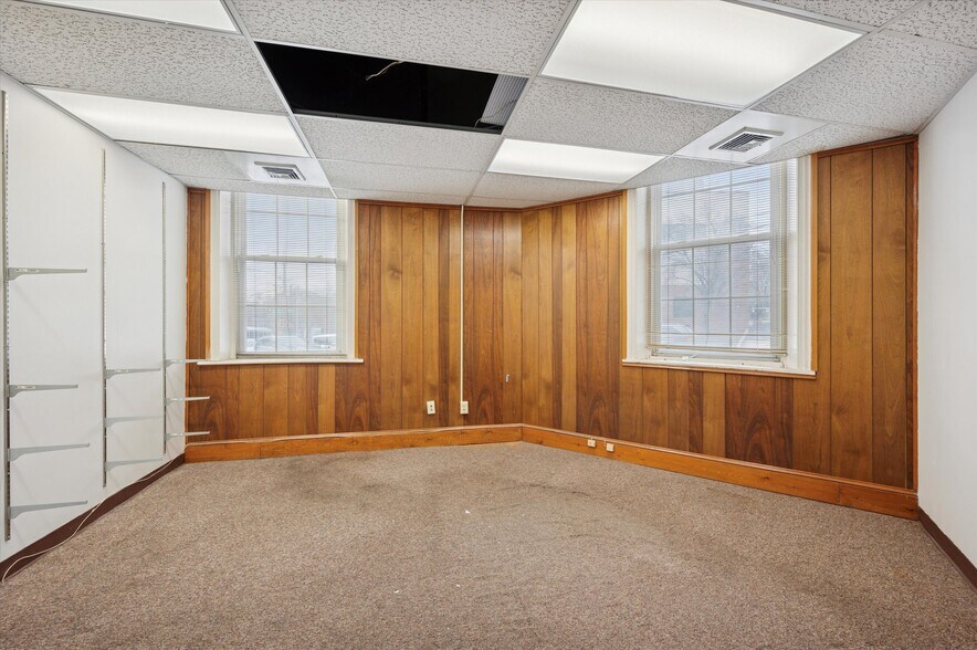 More Photos Of 4147 Woodland ave, Philadelphia Office For Sale