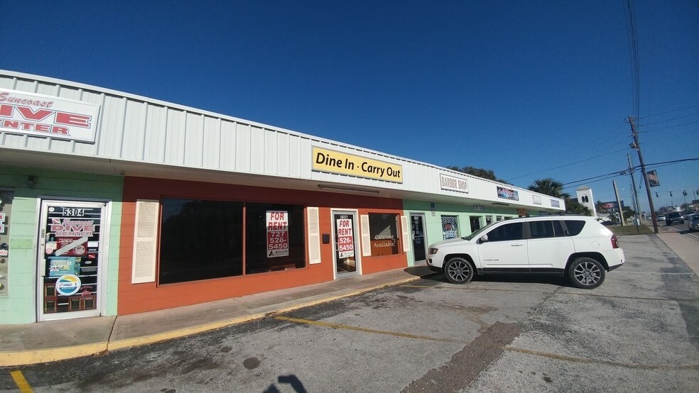 More Photos Of 5304-5316 Seminole Blvd, Seminole Freestanding For Lease