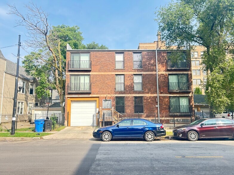 Primary Photo Of 2720 E 75th St, Chicago Apartments For Sale