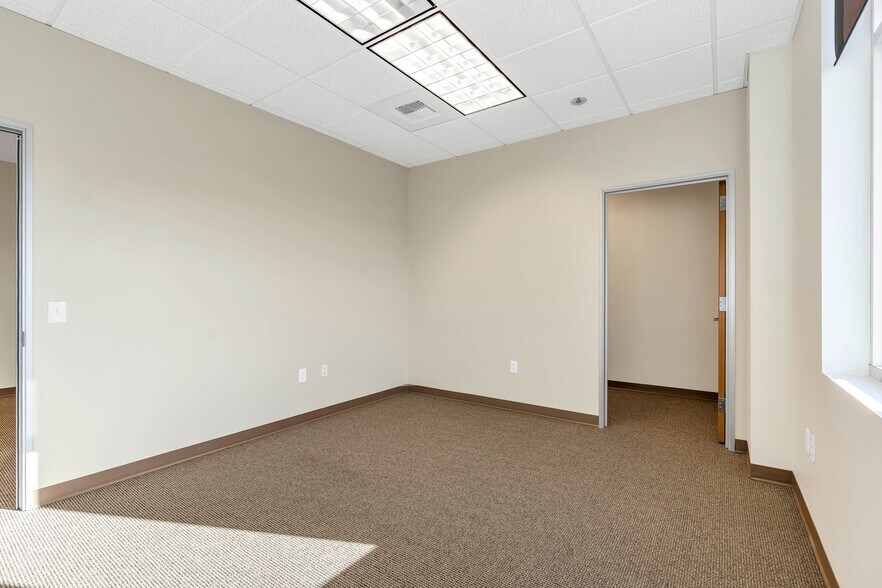 More Photos Of 3455-3499 NE John Olsen Ave, Hillsboro Flex For Sale