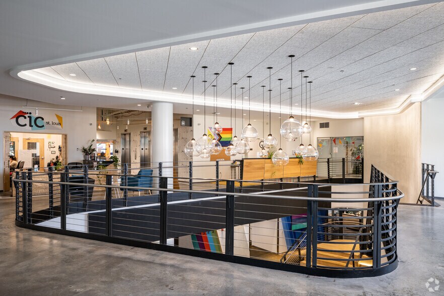 More Photos Of 4220 Duncan Ave, Saint Louis Office For Lease