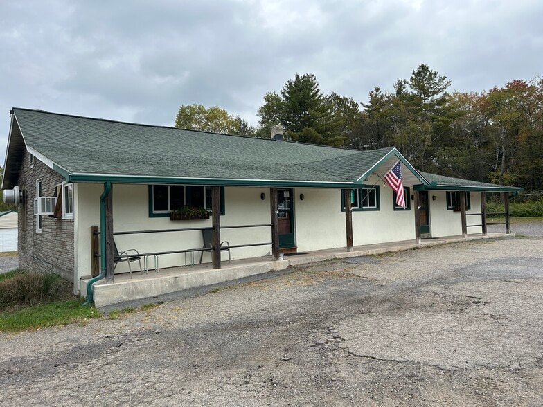 Primary Photo Of 5800 PA-115, Blakeslee Restaurant For Sale