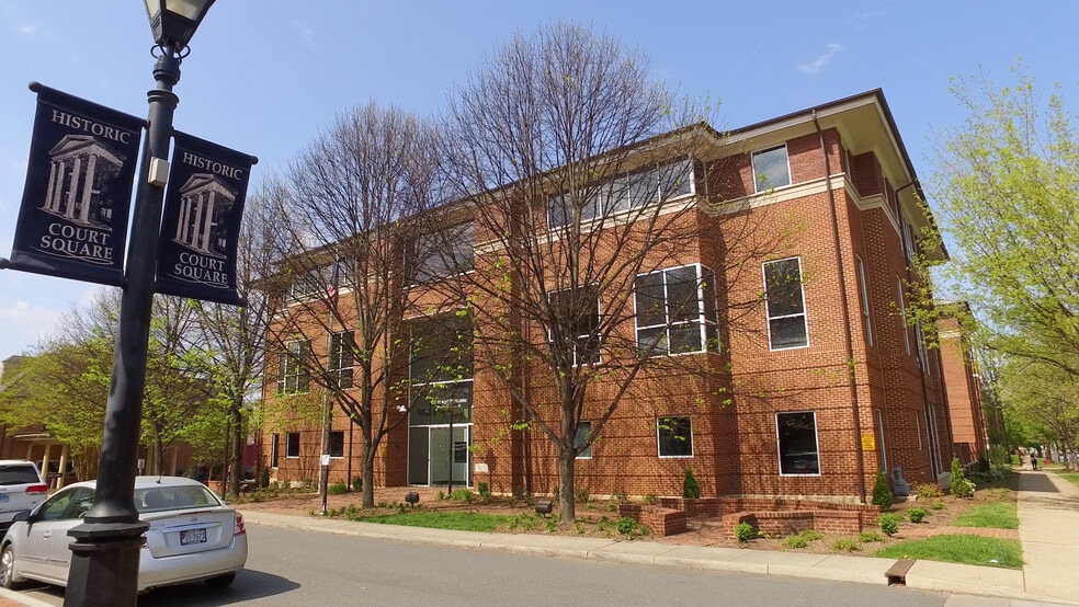 More Photos Of 701 E High St, Charlottesville Apartments For Lease