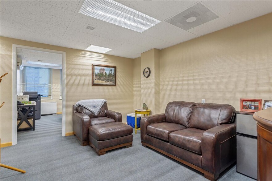 More Photos Of 1803-1807 Capitol Ave, Cheyenne Office For Sale